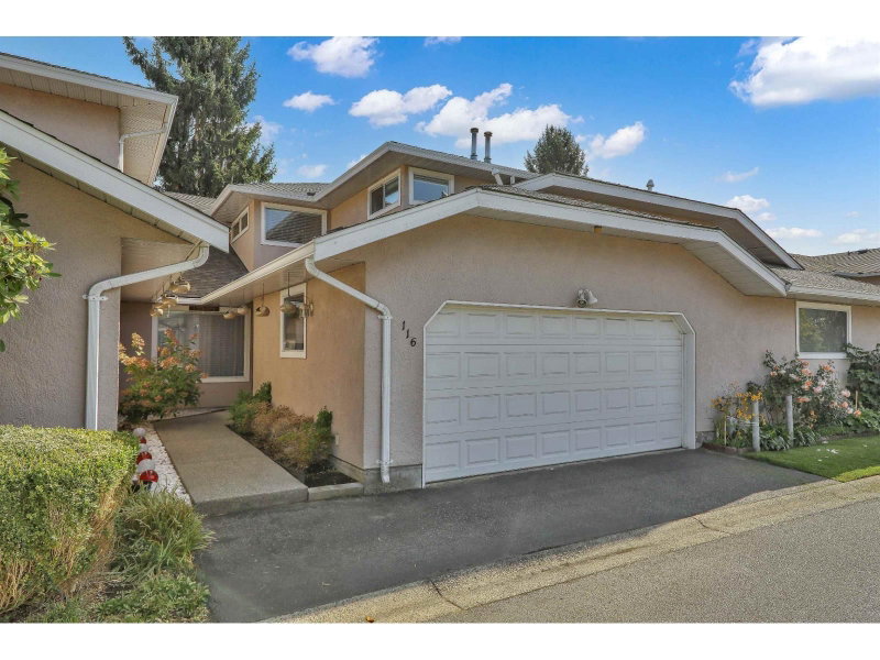 15501 89A Avenue Surrey British Columbia, V3R 0Z5 - 3 Bedrooms Condo For Sale