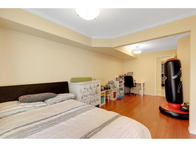 15501 89A Avenue | Surrey British Columbia | Slide Image Eight