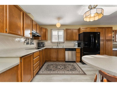 6338 VEDDER Road | Chilliwack British Columbia | Slide Image Six