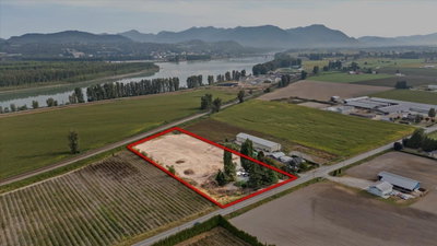 32219 HARRIS Road | Abbotsford British Columbia | Slide Image Twenty-one