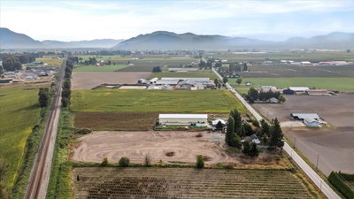 32219 HARRIS Road | Abbotsford British Columbia | Slide Image Four
