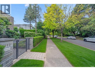 1112 W 38TH Avenue | Vancouver British Columbia | Slide Image Two
