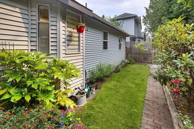 1744 128 Street | Surrey British Columbia | Slide Image Thirty-two