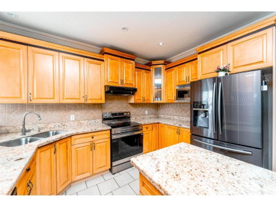 30580 GARNET Place | Abbotsford British Columbia | Slide Image Twelve