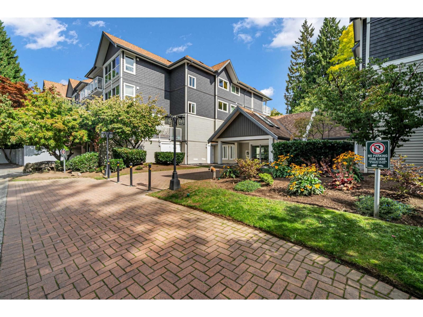 9650 148 Street, Surrey, British Columbia V3R 0W2