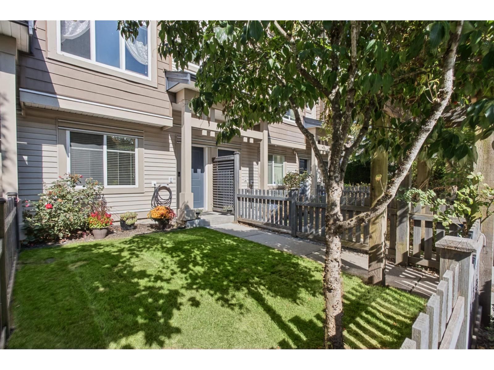 8418 163 Street, Surrey, British Columbia V4N 6K8