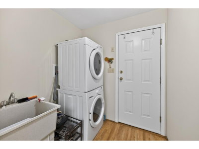 21050 YEOMANS Crescent | Langley British Columbia | Slide Image Twenty-seven