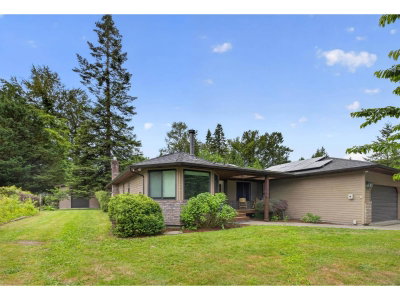 21050 YEOMANS Crescent | Langley British Columbia | Slide Image Six