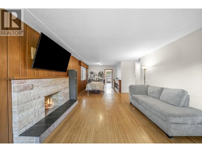 2634 PARKER Street | Vancouver British Columbia | Slide Image Two