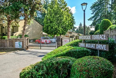 2998 MOUAT Drive | Abbotsford British Columbia | Slide Image Two