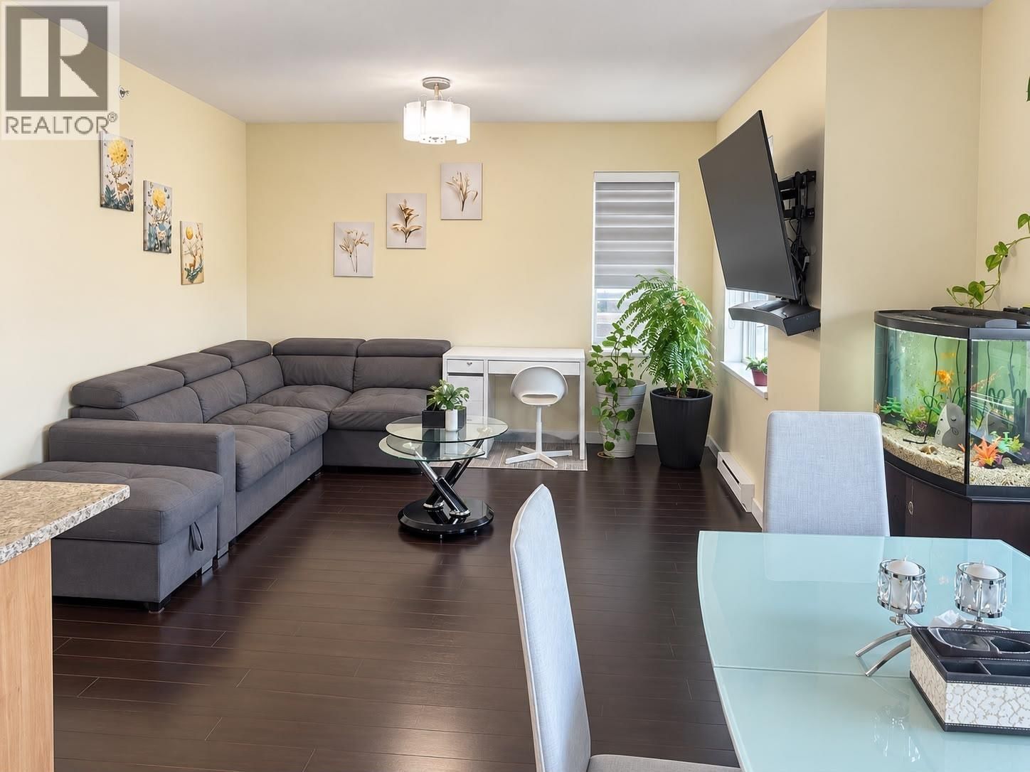 1205 FIFTH AVENUE Avenue, New Westminster, British Columbia V3M 1Y9