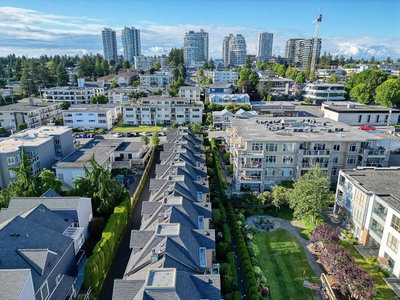 15151 BUENA VISTA Avenue | White Rock British Columbia | Slide Image Forty