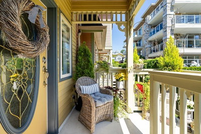 15151 BUENA VISTA Avenue | White Rock British Columbia | Slide Image Eight