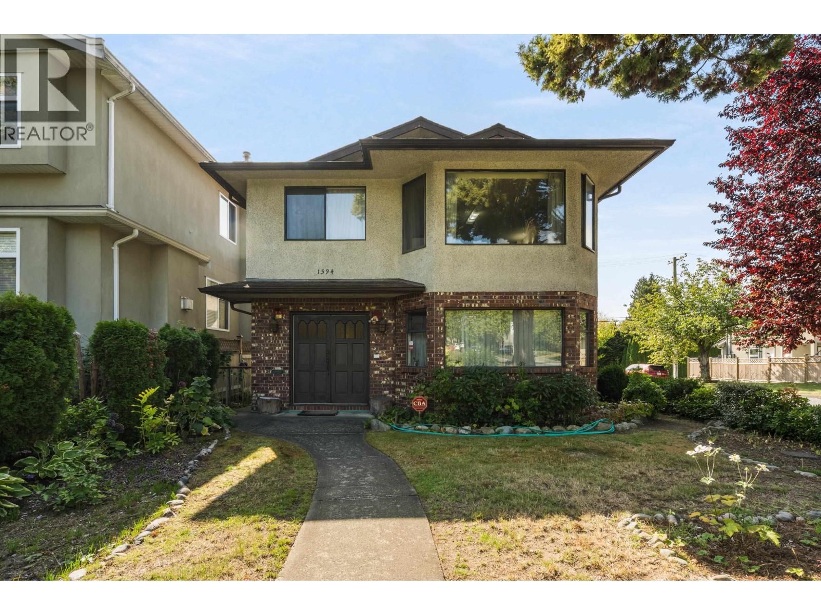 1594 68TH Avenue, Vancouver, British Columbia V6P 2V5
