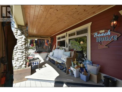 7545 ISLETS Place | Sechelt British Columbia | Slide Image Twenty-seven