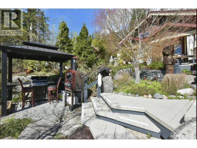 7545 ISLETS Place | Sechelt British Columbia | Slide Image Thirty-two