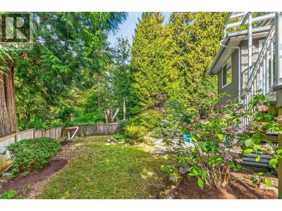 7 ARROW-WOOD Close | Port Moody British Columbia | Slide Image Forty