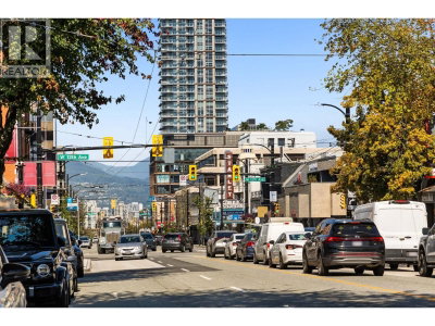 1717 13TH Avenue | Vancouver British Columbia | Slide Image Thirty