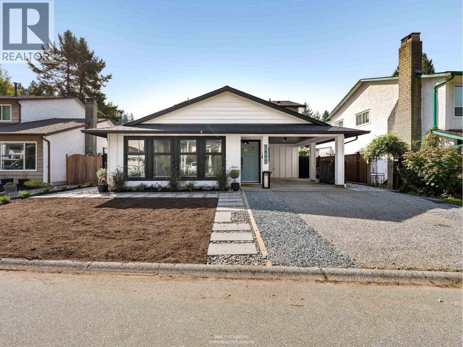 1895 BOW Drive, Coquitlam, British Columbia V3E 1P7