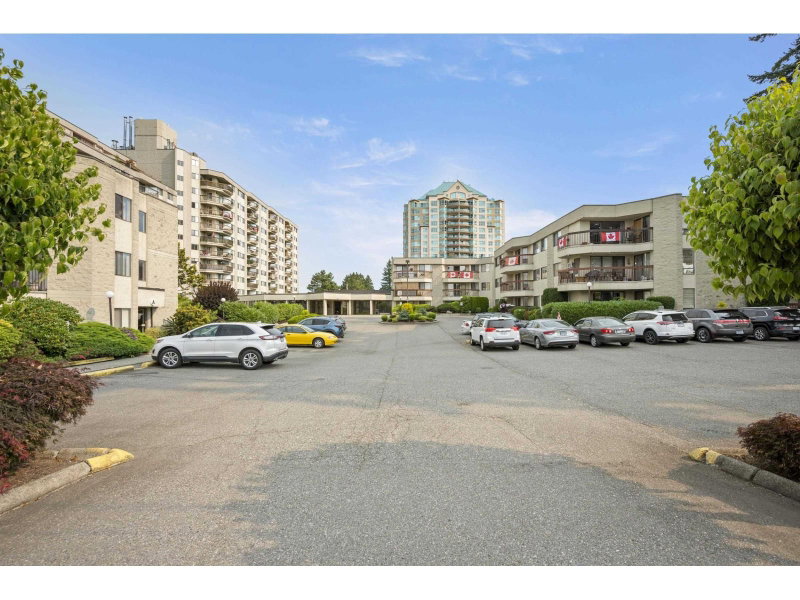 31955 OLD YALE Road Abbotsford British Columbia, V2T 4N1 - 1 Bedroom Condo For Sale
