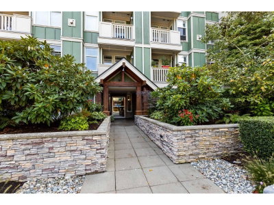 15350 16A AVENUE Avenue | Surrey British Columbia | Slide Image Three
