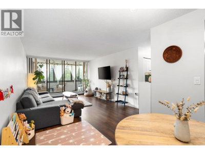 2020 BELLWOOD Avenue | Burnaby British Columbia | Slide Image Eight