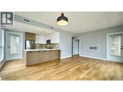 5311 CEDARBRIDGE Way | Richmond British Columbia | Slide Image Two