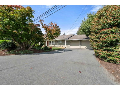 49635 YALE Road | Chilliwack British Columbia | Slide Image Four