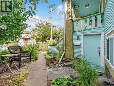 2076 TURNER Street | Vancouver British Columbia | Slide Image Sixteen
