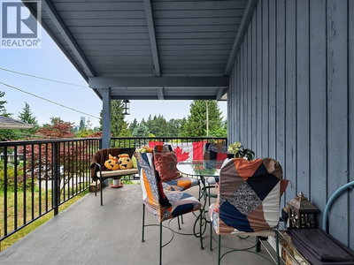 937 KINSAC Street | Coquitlam British Columbia | Slide Image Seven