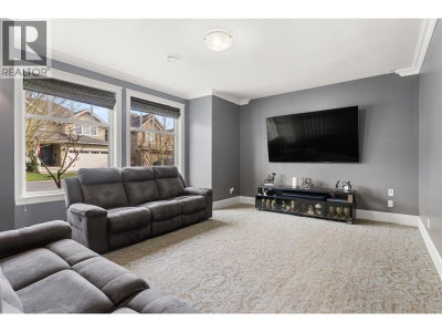 5229 LYNN Place | Delta British Columbia | Slide Image Fourteen
