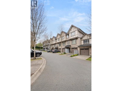 1338 HAMES Crescent | Coquitlam British Columbia | Slide Image Three