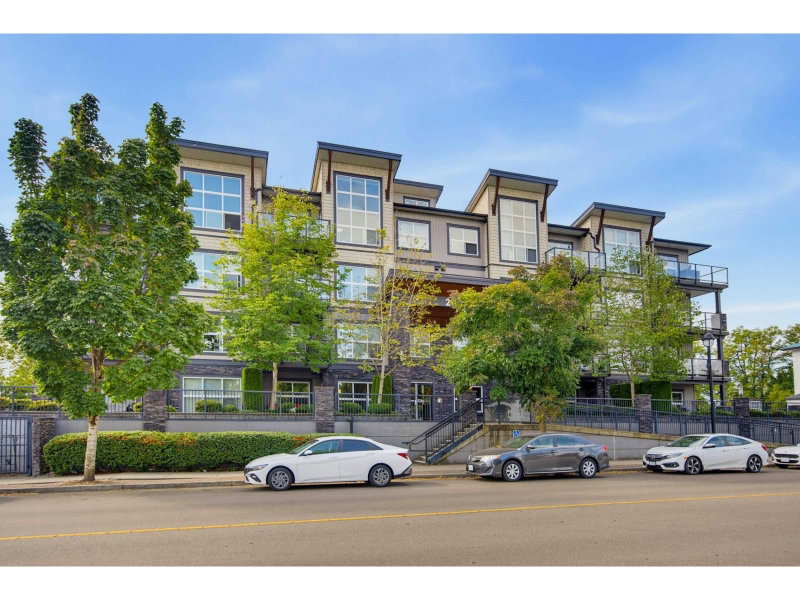 20630 DOUGLAS Crescent Langley British Columbia, V3A 4B8 - 1 Bedroom Condo For Sale