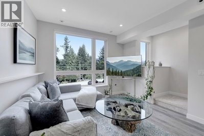 50 SEAVIEW Drive | Port Moody British Columbia | Slide Image Nine