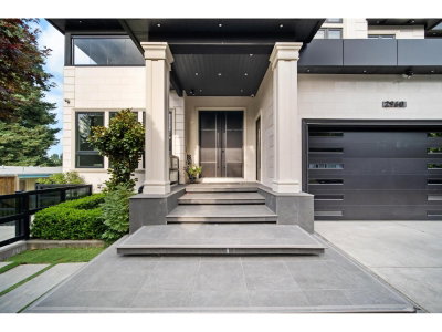 2960 EVERGREEN Street | Abbotsford British Columbia | Slide Image Two