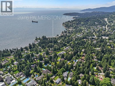 2976 PALMERSTON Avenue | West Vancouver British Columbia | Slide Image Nine