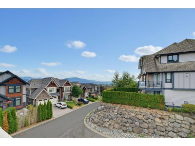35520 MAHOGANY Drive | Abbotsford British Columbia | Slide Image Eighteen