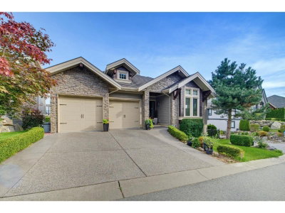 35520 MAHOGANY Drive | Abbotsford British Columbia | Slide Image Two