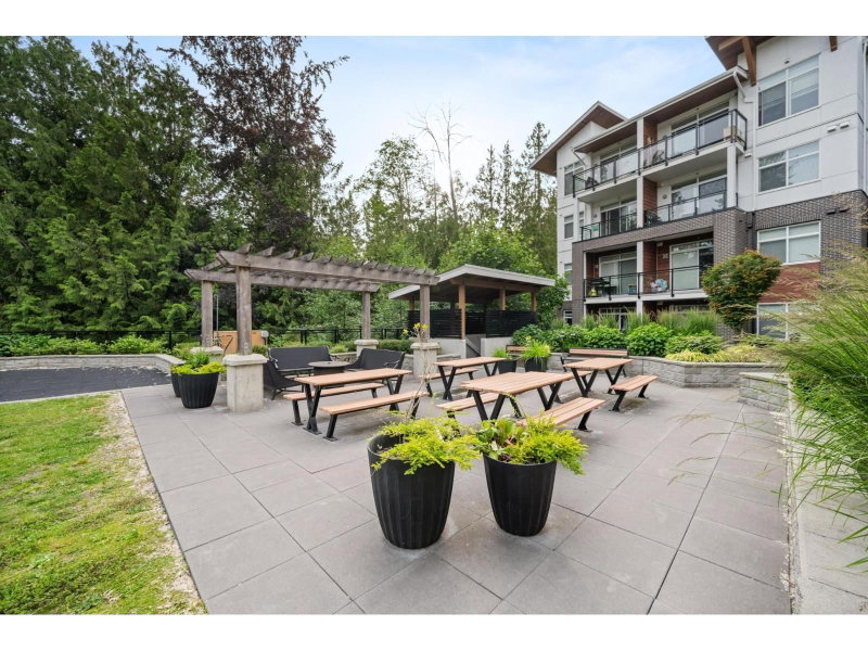 5415 BRYDON Crescent Langley British Columbia, V3A 0N4 - 2 Bedrooms Condo For Sale