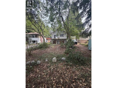 7822 ROSEWOOD Street | Burnaby British Columbia | Slide Image Five