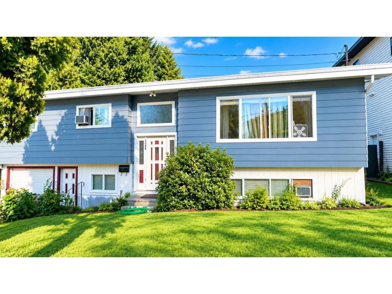 1746 JACKSON Street Abbotsford British Columbia, V2S 5R6 - 5 Bedrooms Home For Sale