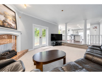 17588 28 Avenue | Surrey British Columbia | Slide Image Thirteen
