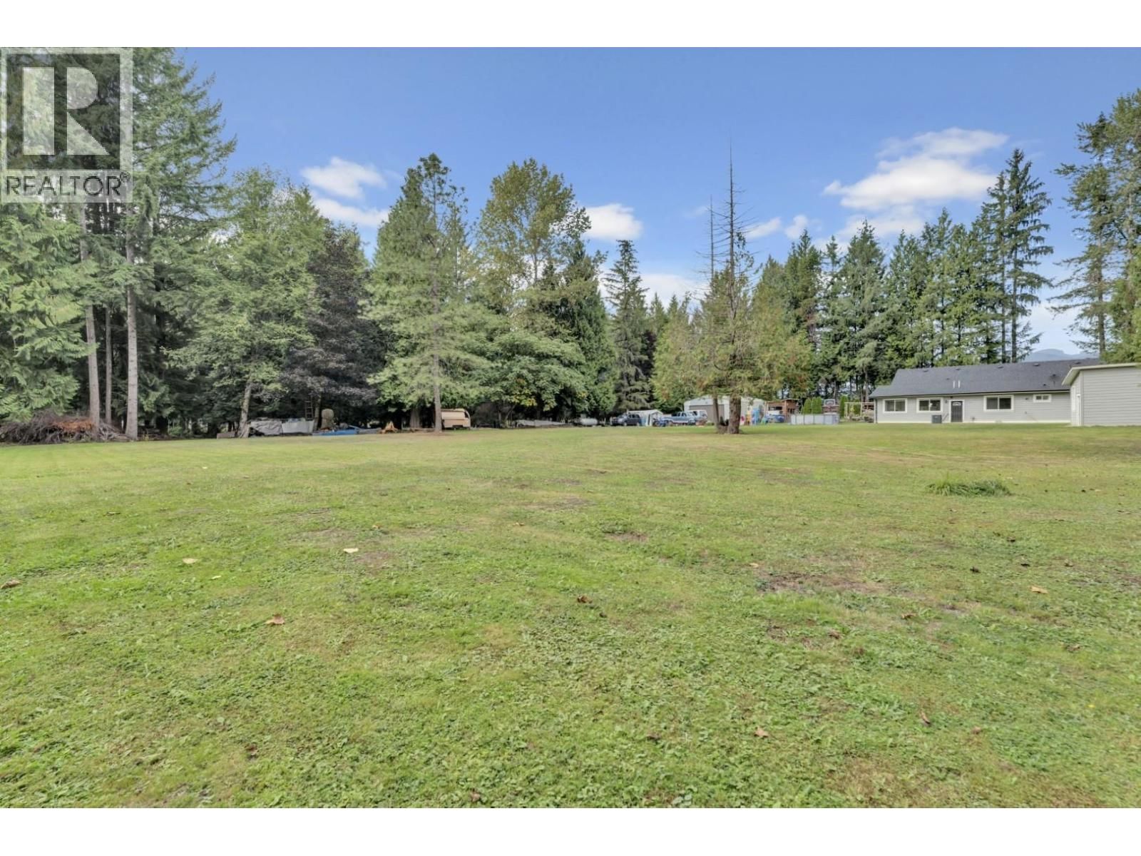22288 136 Avenue, Maple Ridge, British Columbia V4R 2P7