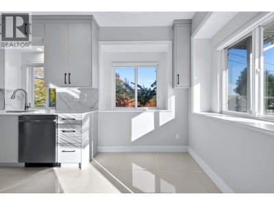 392 63RD Avenue | Vancouver British Columbia | Slide Image Thirteen