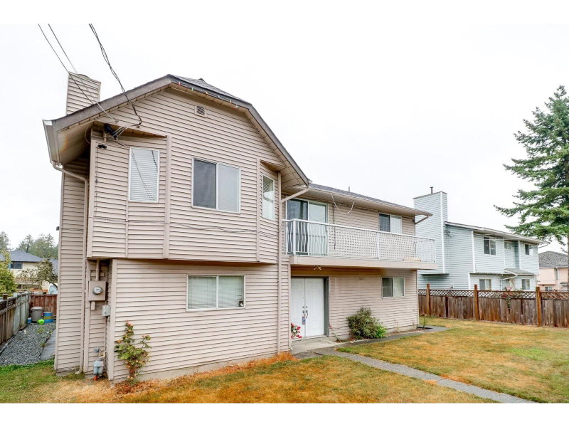 13025 96 Avenue Surrey British Columbia, V3V 1Y2 - 5 Bedrooms Home For Sale