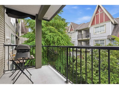 12083 92A Avenue | Surrey British Columbia | Slide Image Twelve