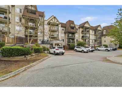 12083 92A Avenue | Surrey British Columbia | Slide Image Nineteen