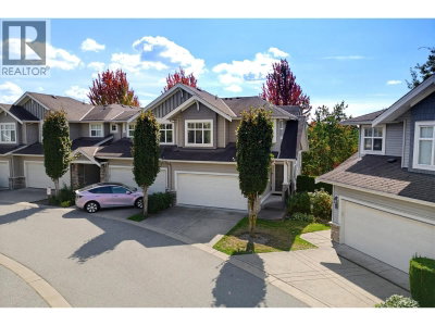 11282 COTTONWOOD Drive | Maple Ridge British Columbia | Slide Image Two