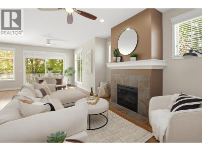 11282 COTTONWOOD Drive | Maple Ridge British Columbia | Slide Image Five