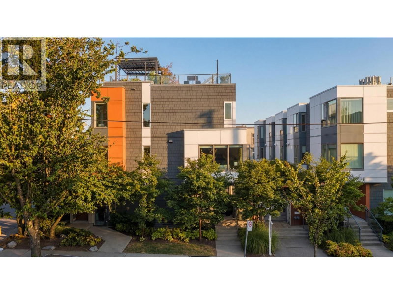639 VICTORIA Drive Vancouver British Columbia, V5L 0C3 - 3 Bedrooms Condo For Sale